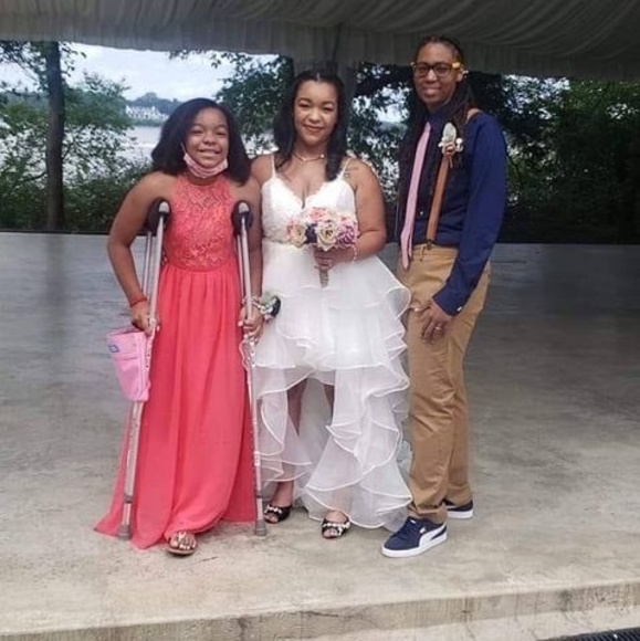 Meet your Posher, Crystal - Picture 1 of 1